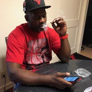 Meet your Posher, Sidney